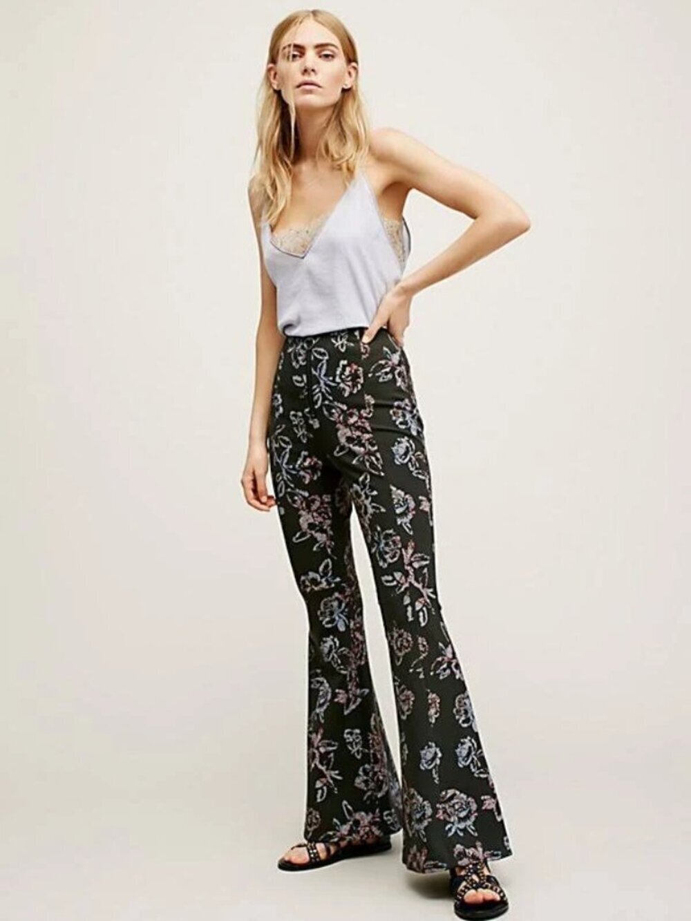FREE PEOPLE Born To Be Wild Ponte Knit Floral Flared Bell Bottoms Pants, Size 2